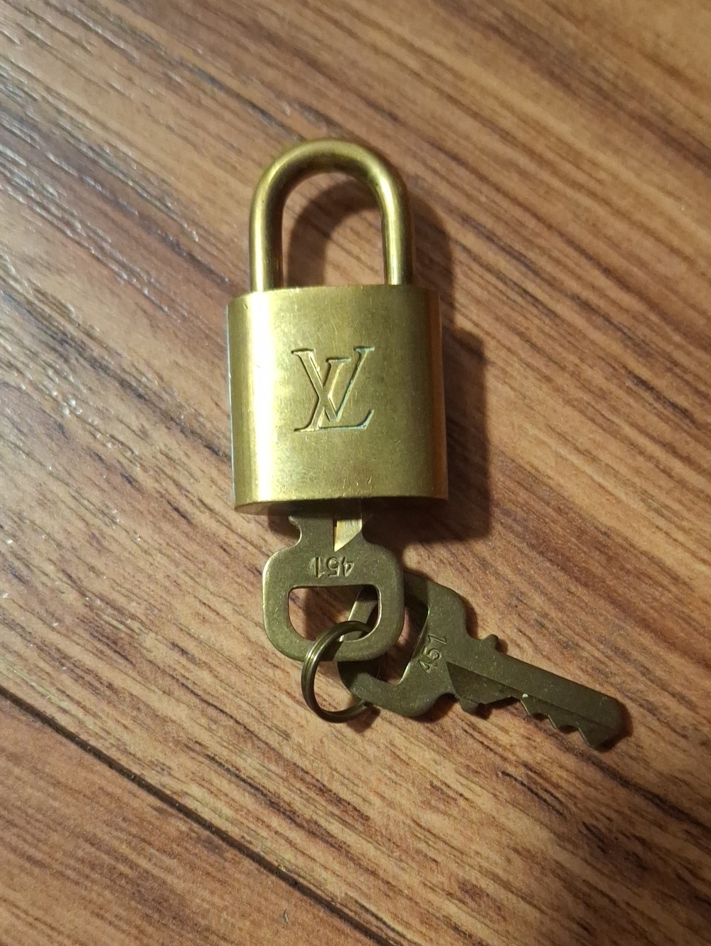Vintage Louis Vuitton Alma Monogram Satchel with Vachetta Trim and Gold Hardware - Picture 16 of 16